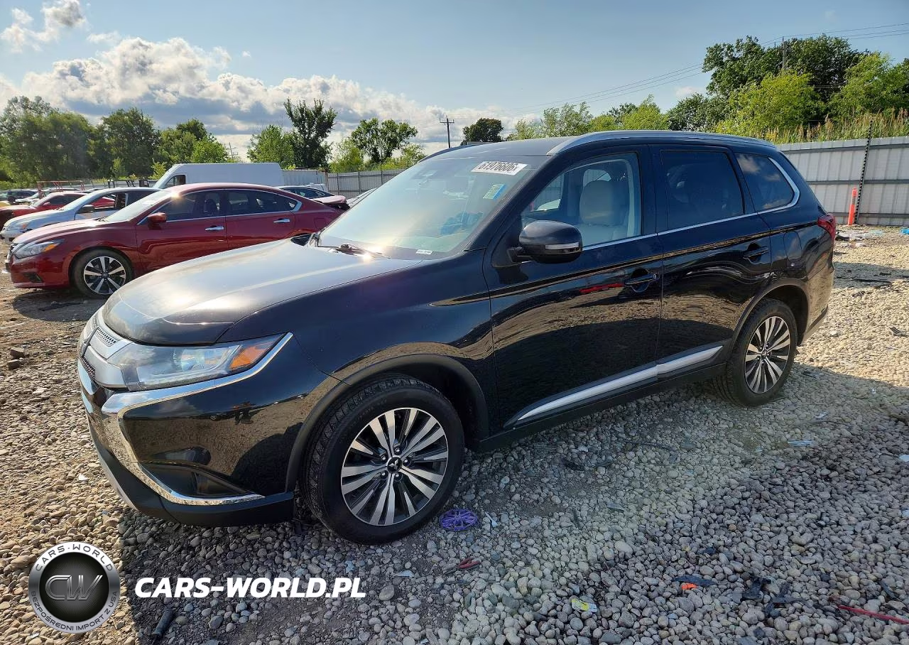 2020 Mitsubishi Outlander Se – zdjęcie 1 z 13