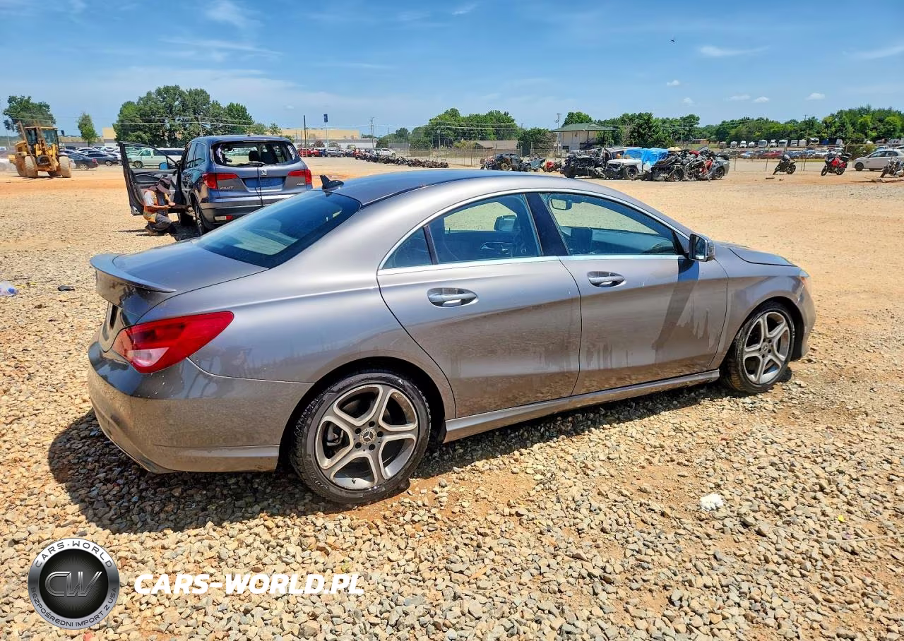 2018 Mercedes-Benz Cla 250 VIN:WDDSJ4EB0JN586703 - 3