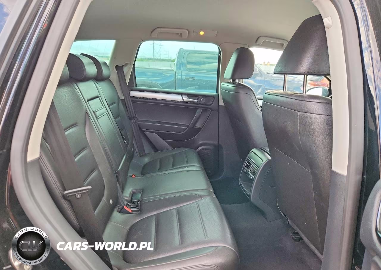 2013 Volkswagen Touareg V6 VIN:WVGEF9BP9DD011687 - 11