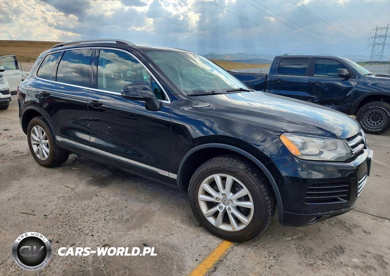 2013 Volkswagen Touareg V6 VIN:WVGEF9BP9DD011687 - 4