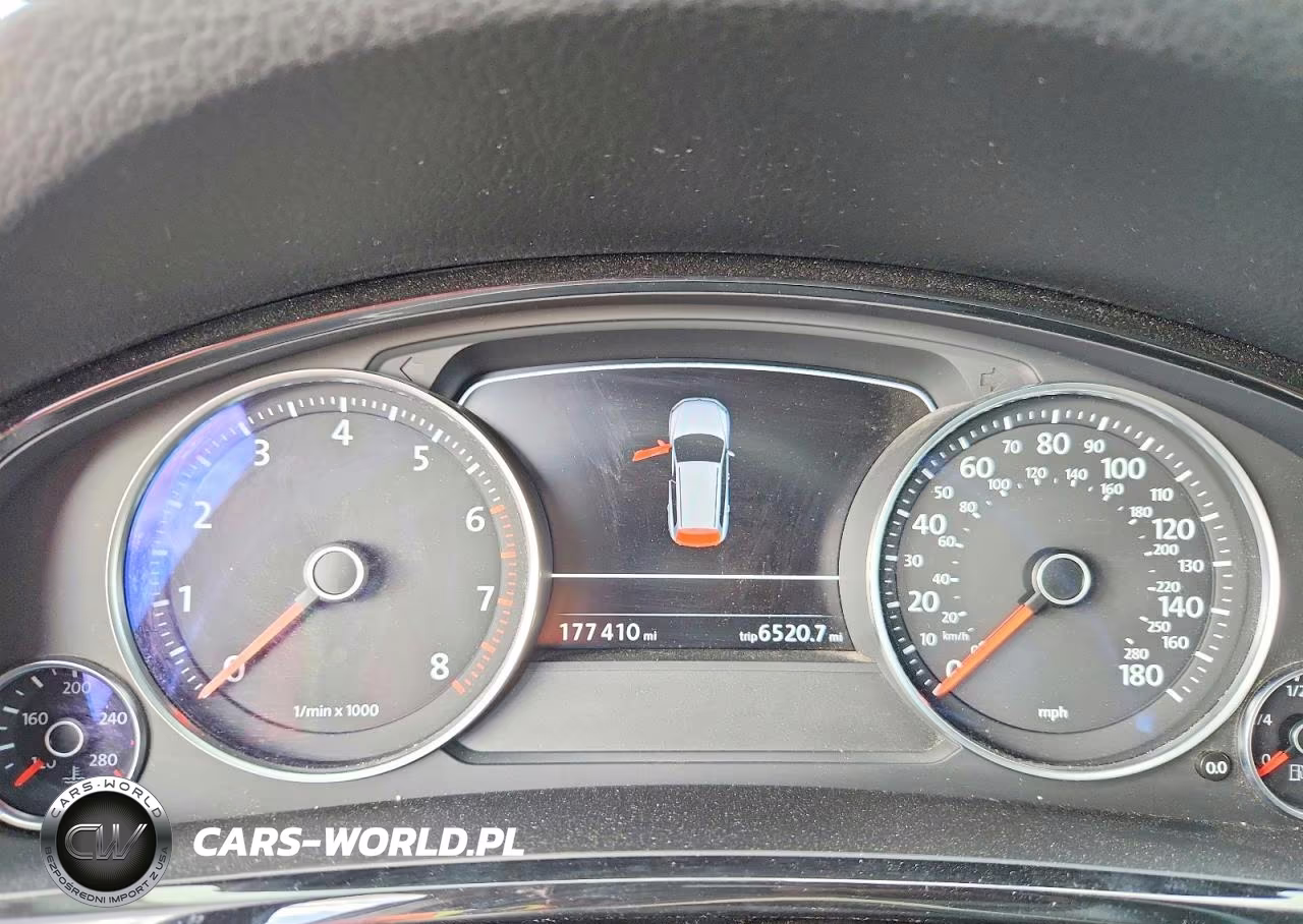 2013 Volkswagen Touareg V6 VIN:WVGEF9BP9DD011687 - 9