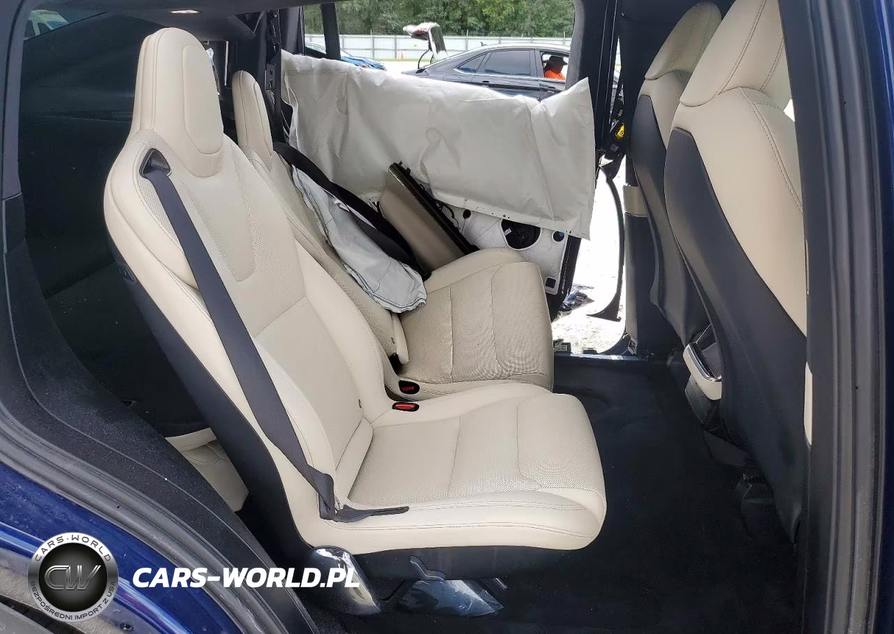 2023 Tesla Model X VIN:7SAXCBE59PF378614 - 10