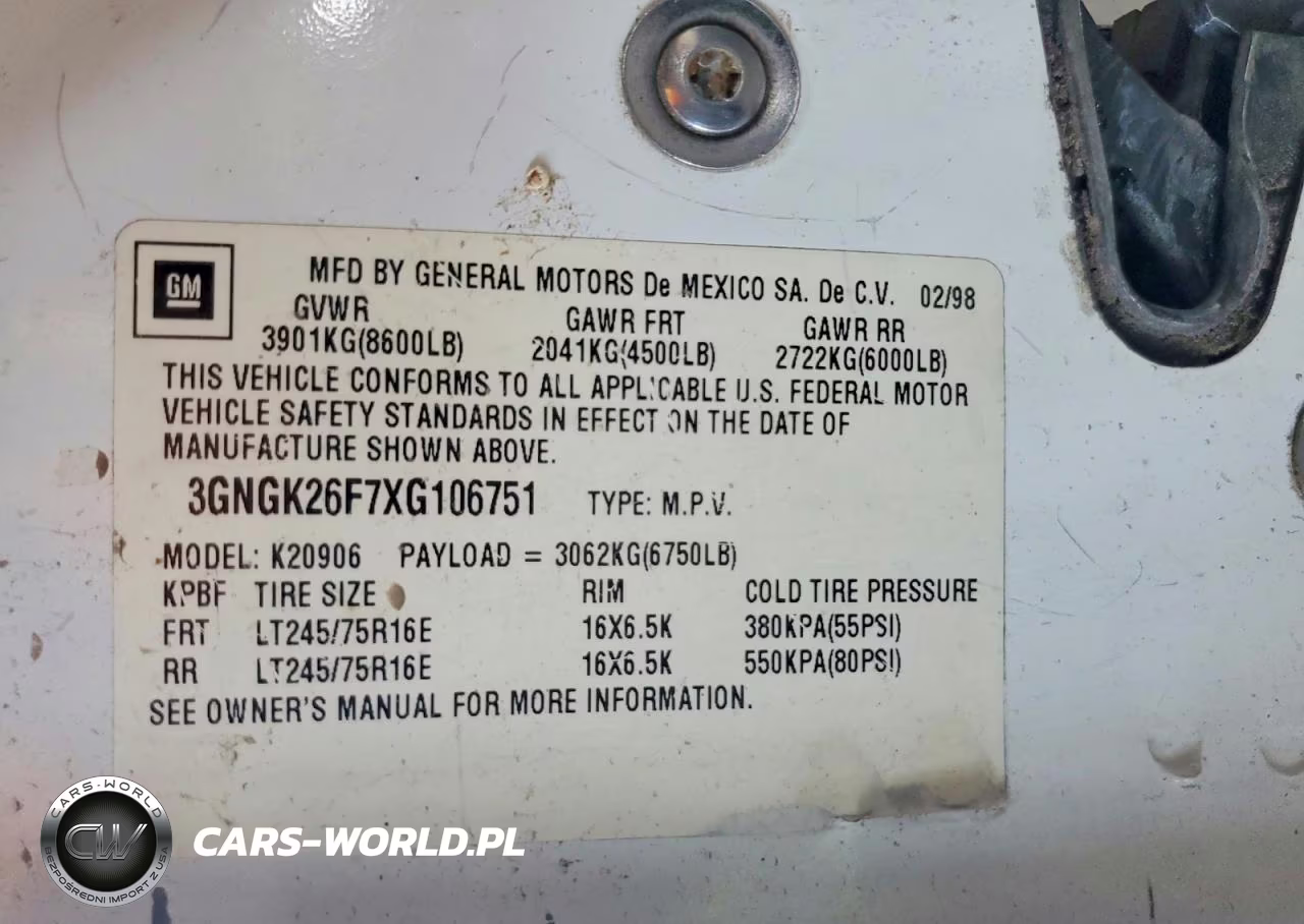 1999 Chevrolet Suburban K2500 VIN:3GNGK26F7XG106751 - 12
