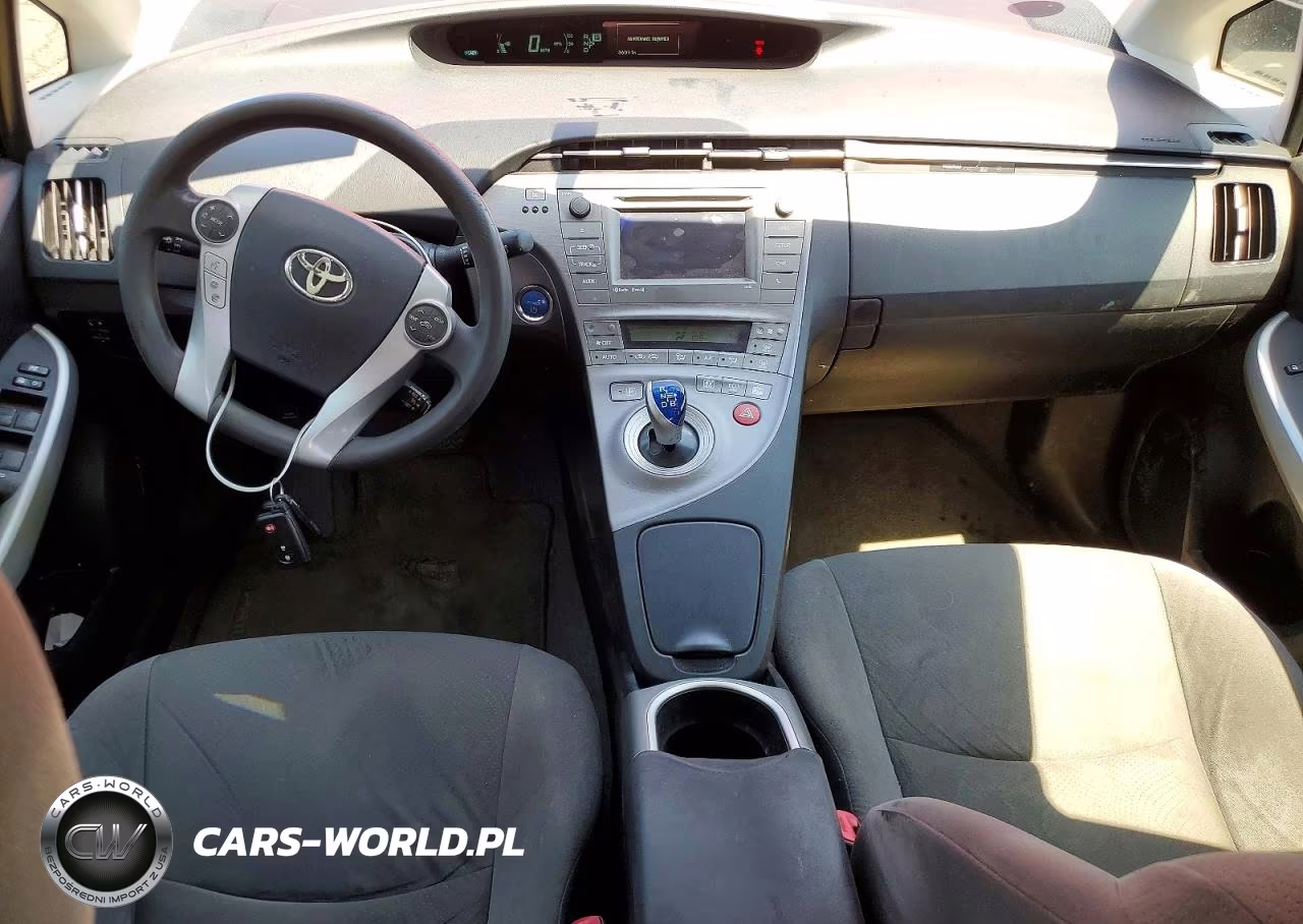 2012 Toyota Prius Three VIN:JTDKN3DU4C5401504 - 8