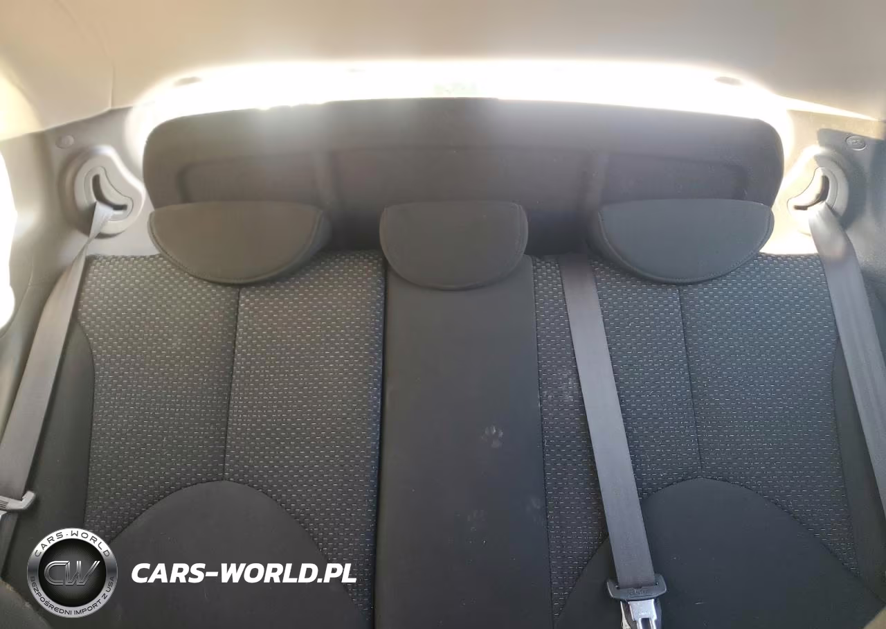 2011 Hyundai Accent Gl VIN:KMHCM3AC7BU200294 - 10