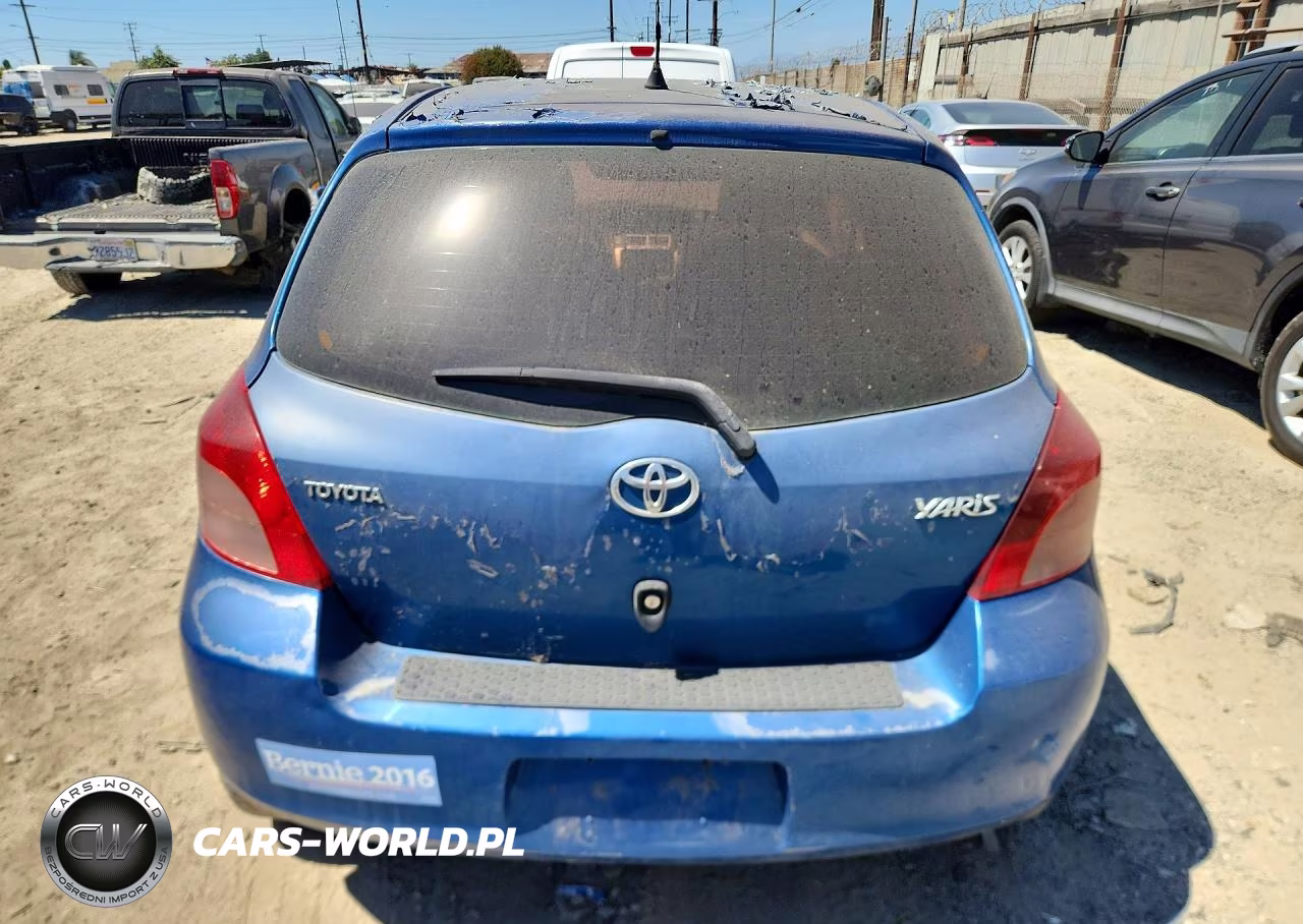 2008 Toyota Yaris Base VIN:JTDJT923X85158223 - 6