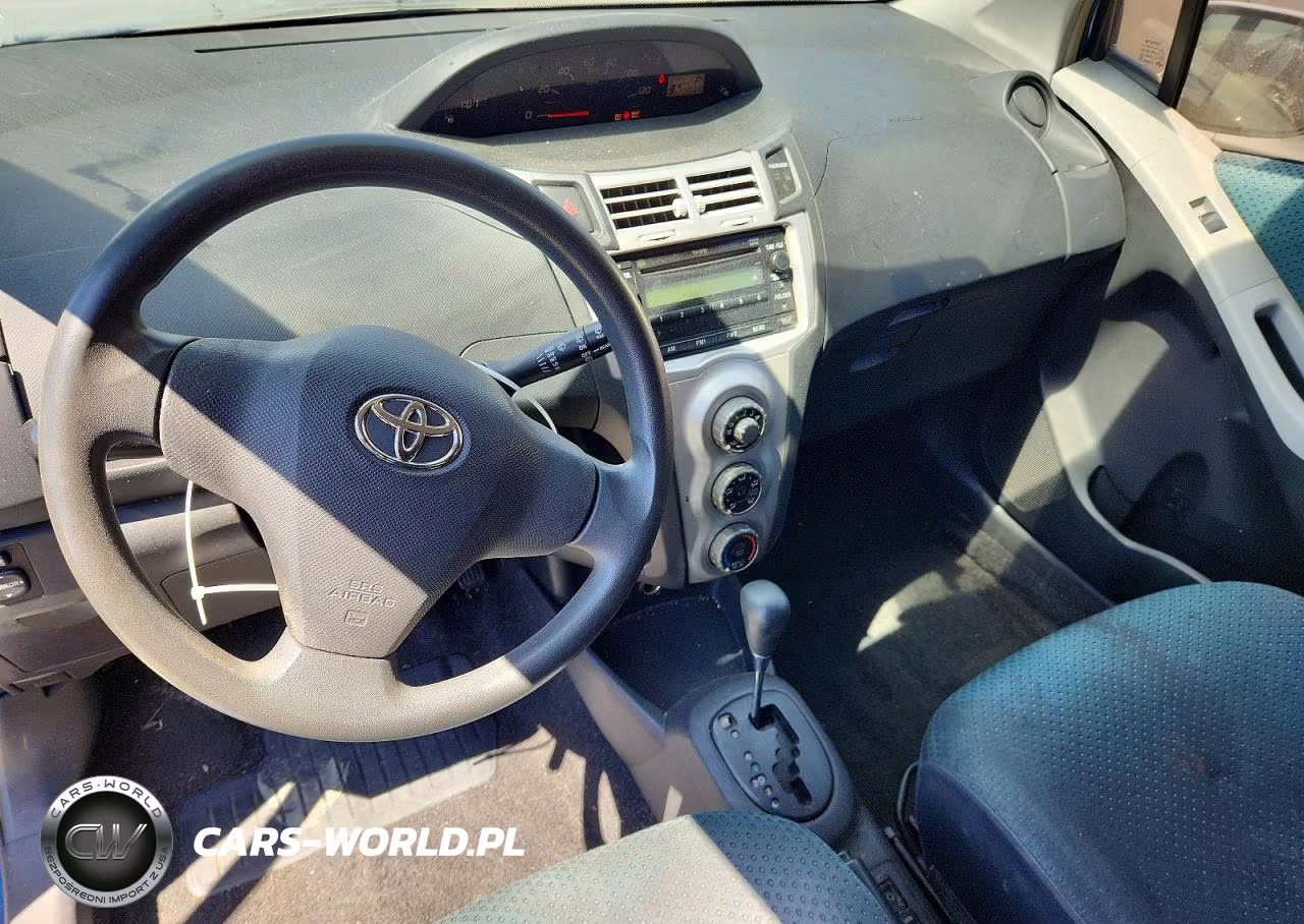 2008 Toyota Yaris Base VIN:JTDJT923X85158223 - 8