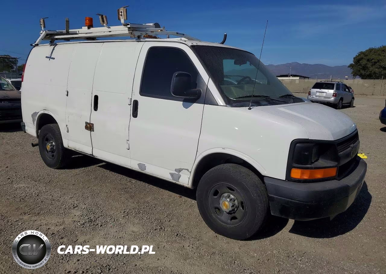 2007 Chevrolet Express G2500 VIN:1GCGG25V271187210 - 4