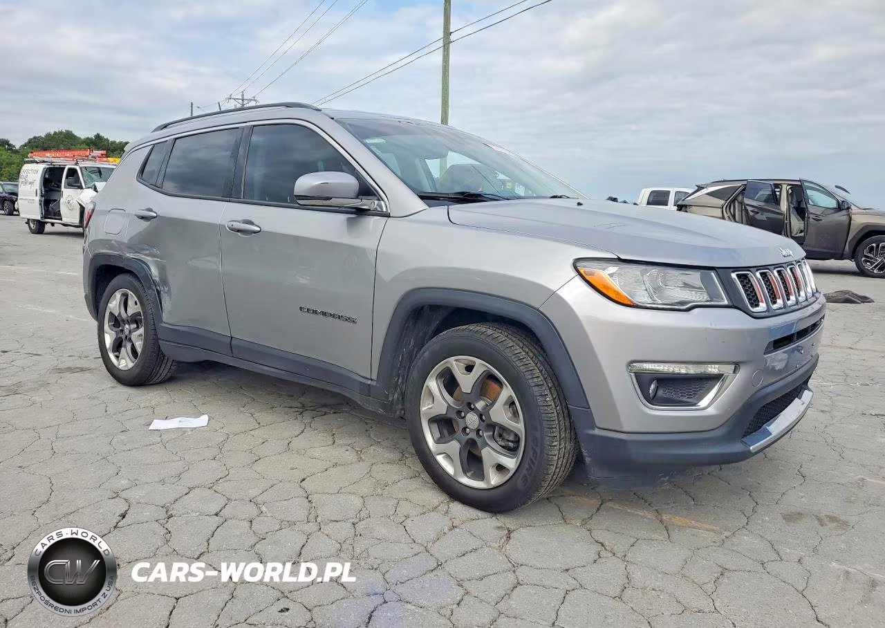 2019 Jeep Compass Limited VIN:3C4NJCCB8KT802111 - 4