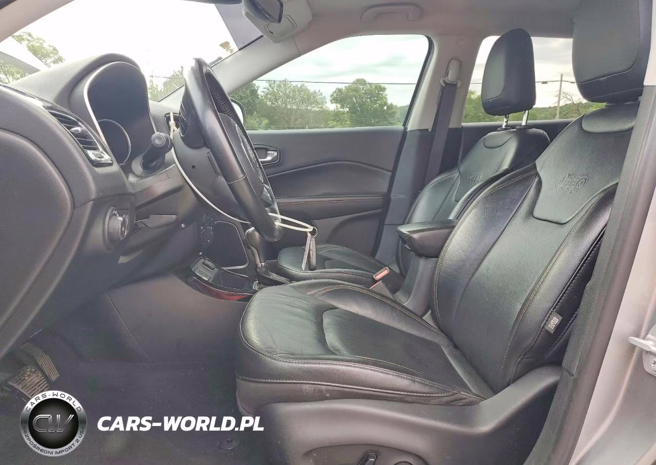 2019 Jeep Compass Limited VIN:3C4NJCCB8KT802111 - 7