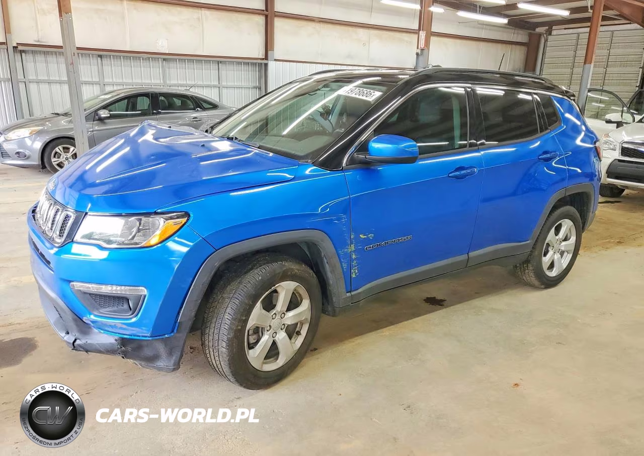 2018 Jeep Compass Latitude VIN:3C4NJDBB9JT168412 - 1