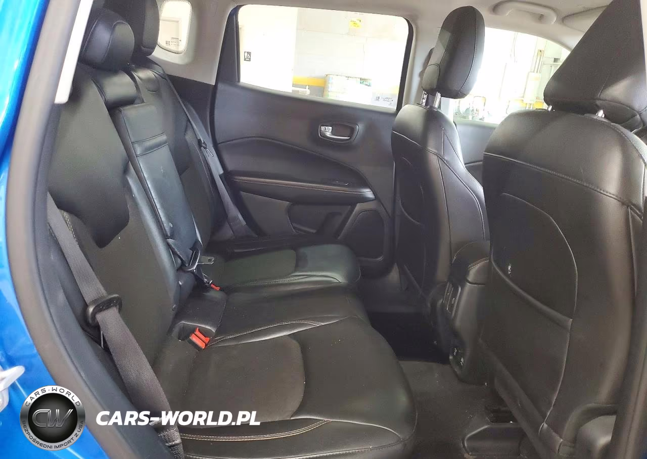 2018 Jeep Compass Latitude VIN:3C4NJDBB9JT168412 - 11