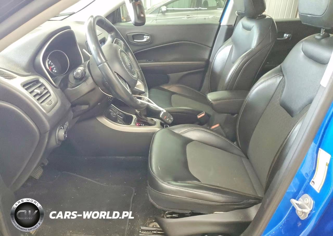 2018 Jeep Compass Latitude VIN:3C4NJDBB9JT168412 - 7