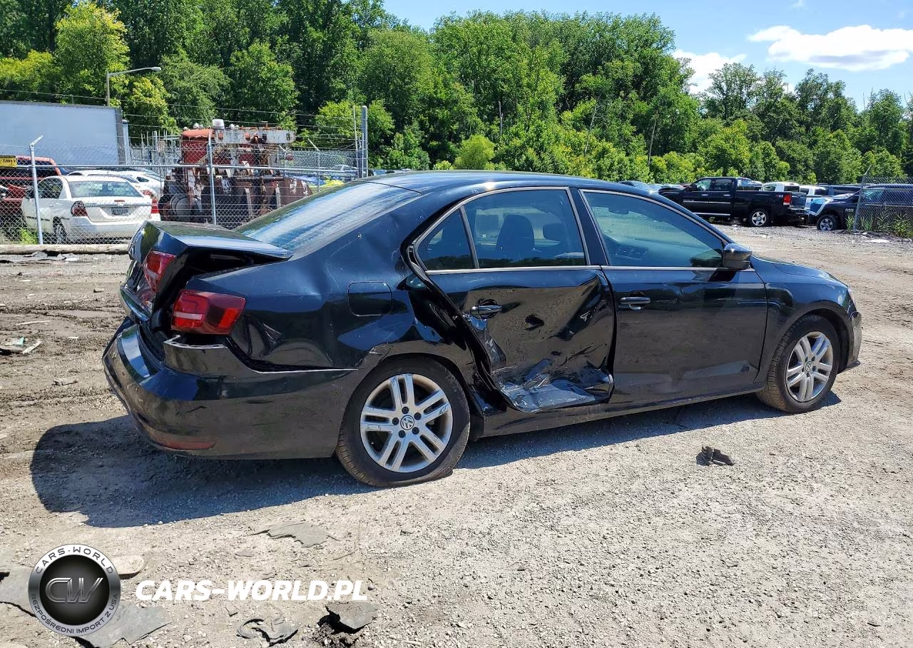 2018 Volkswagen Jetta S VIN:3VW2B7AJ2JM247891 - 3