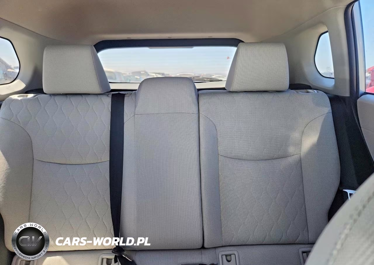 2022 Toyota Corolla Cross Le VIN:7MUCAABGXNV005176 - 10