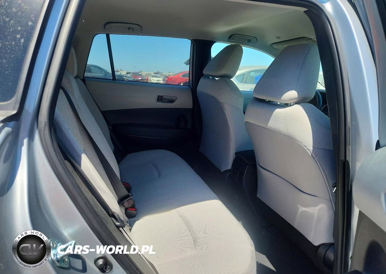 2022 Toyota Corolla Cross Le VIN:7MUCAABGXNV005176 - 11