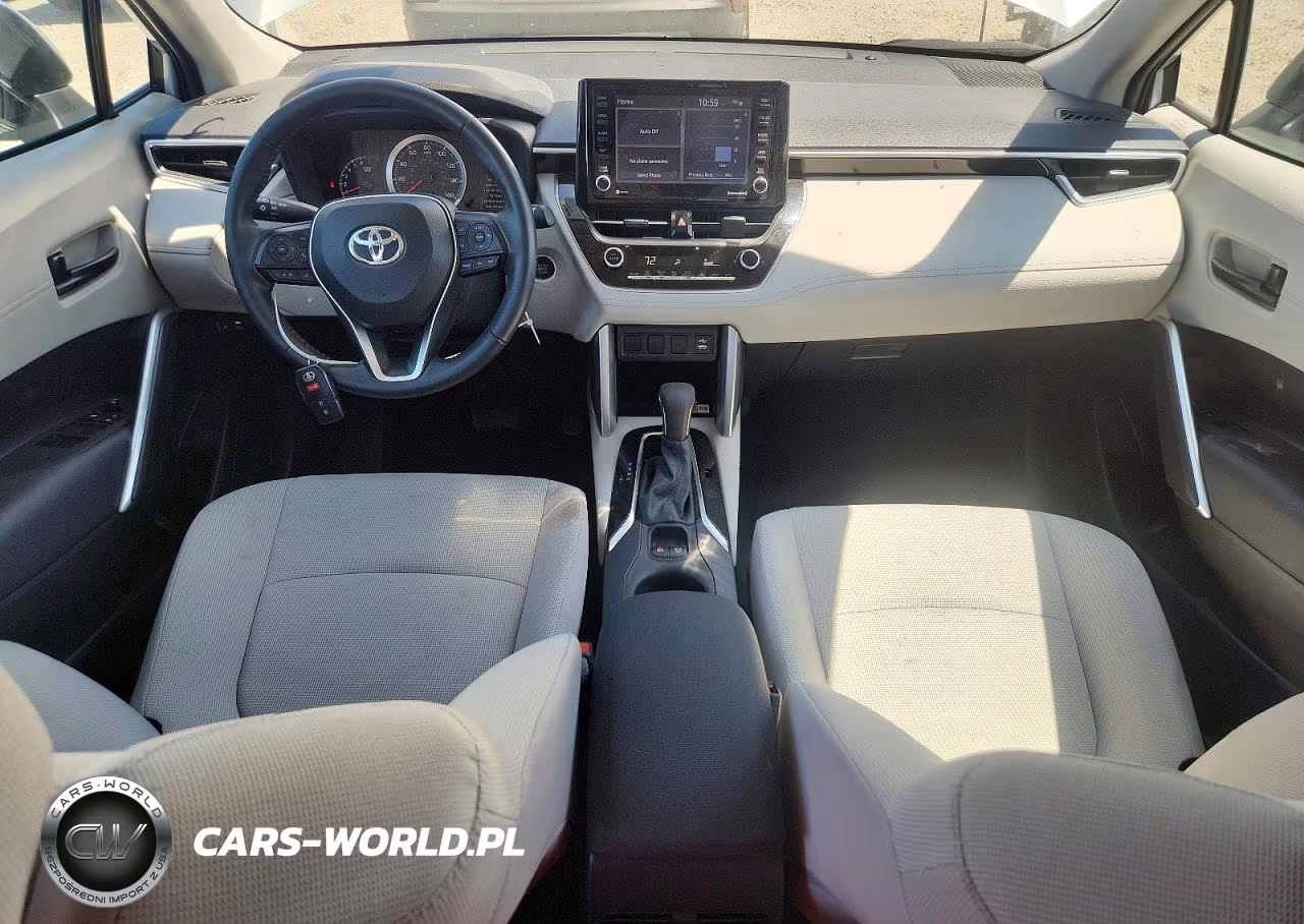 2022 Toyota Corolla Cross Le VIN:7MUCAABGXNV005176 - 8