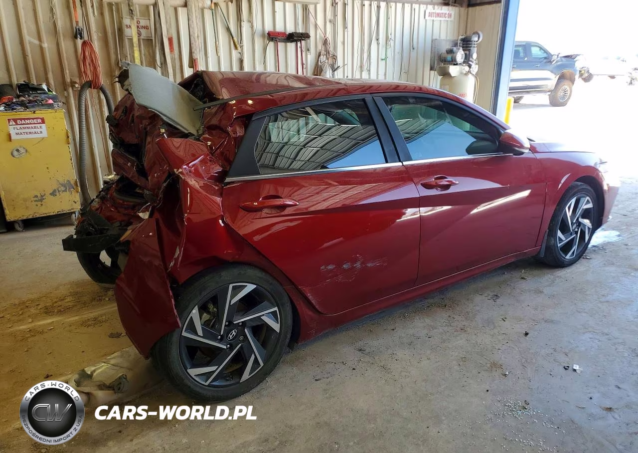 2024 Hyundai Elantra Sel VIN:KMHLS4DG5RU770993 - 3