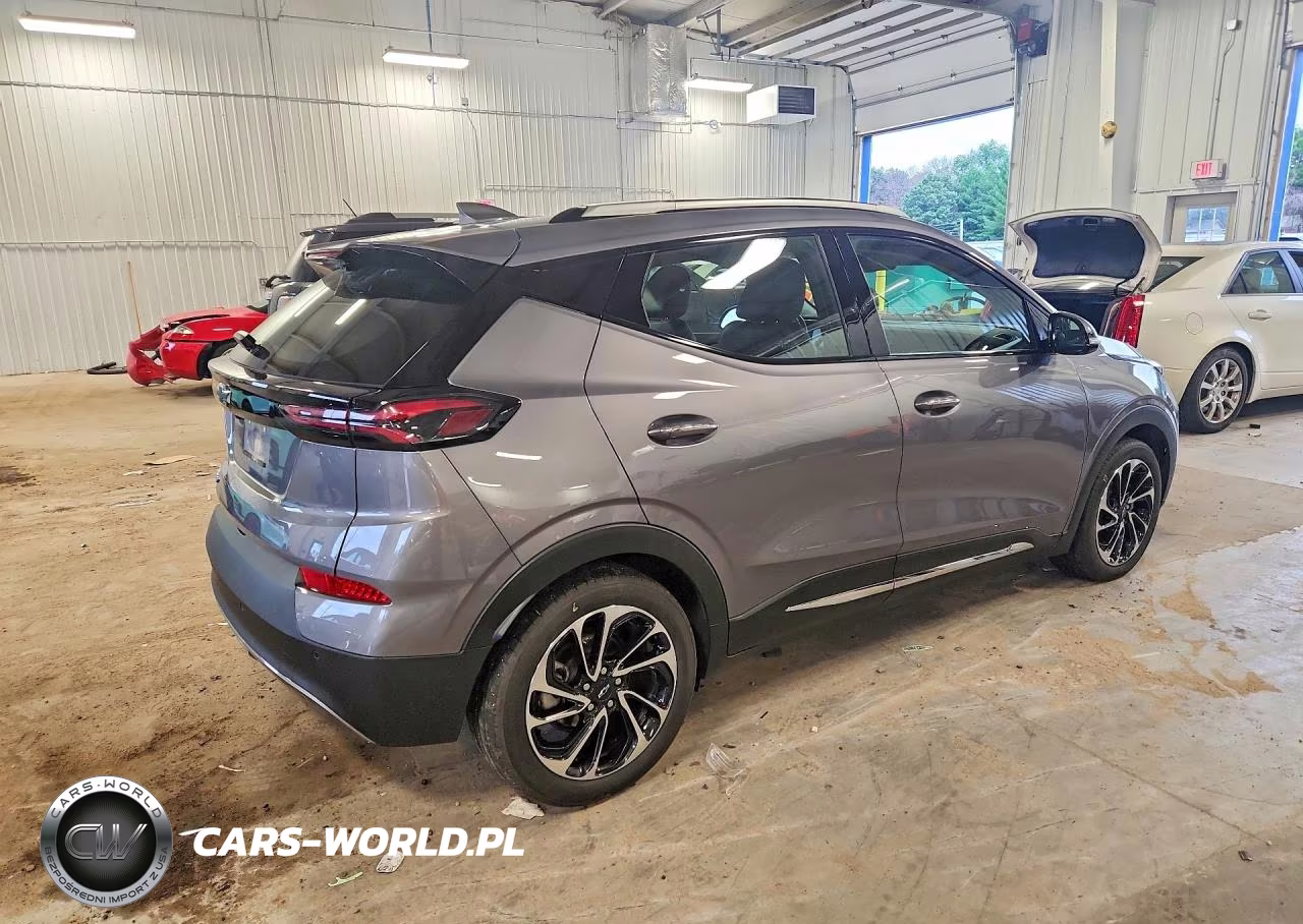 2023 Chevrolet Bolt Euv Premier VIN:1G1FZ6S01P4138674 - 3