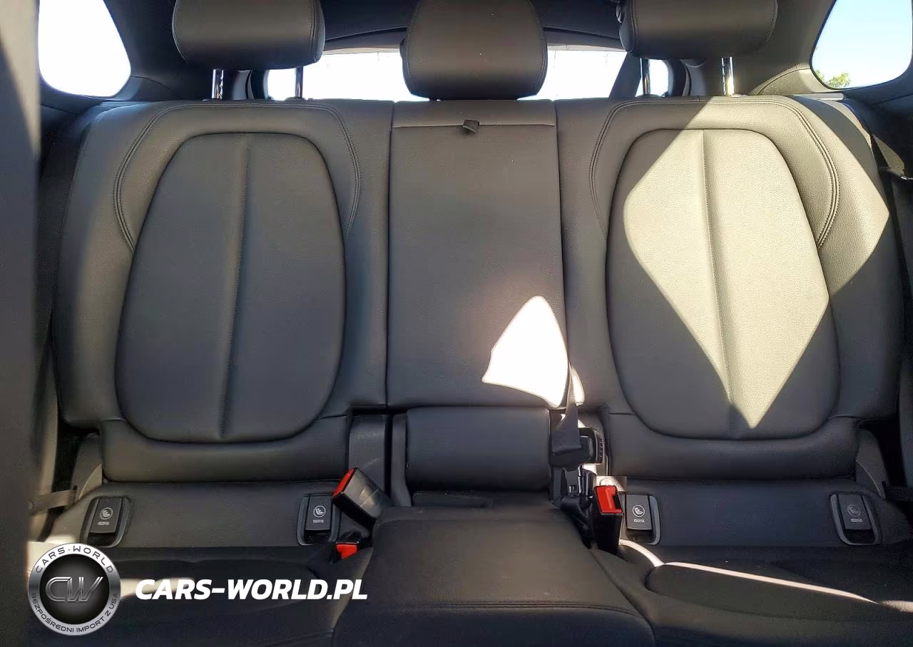 2017 BMW X1 xDrive28I VIN:WBXHT3C3XH5F68231 - 10