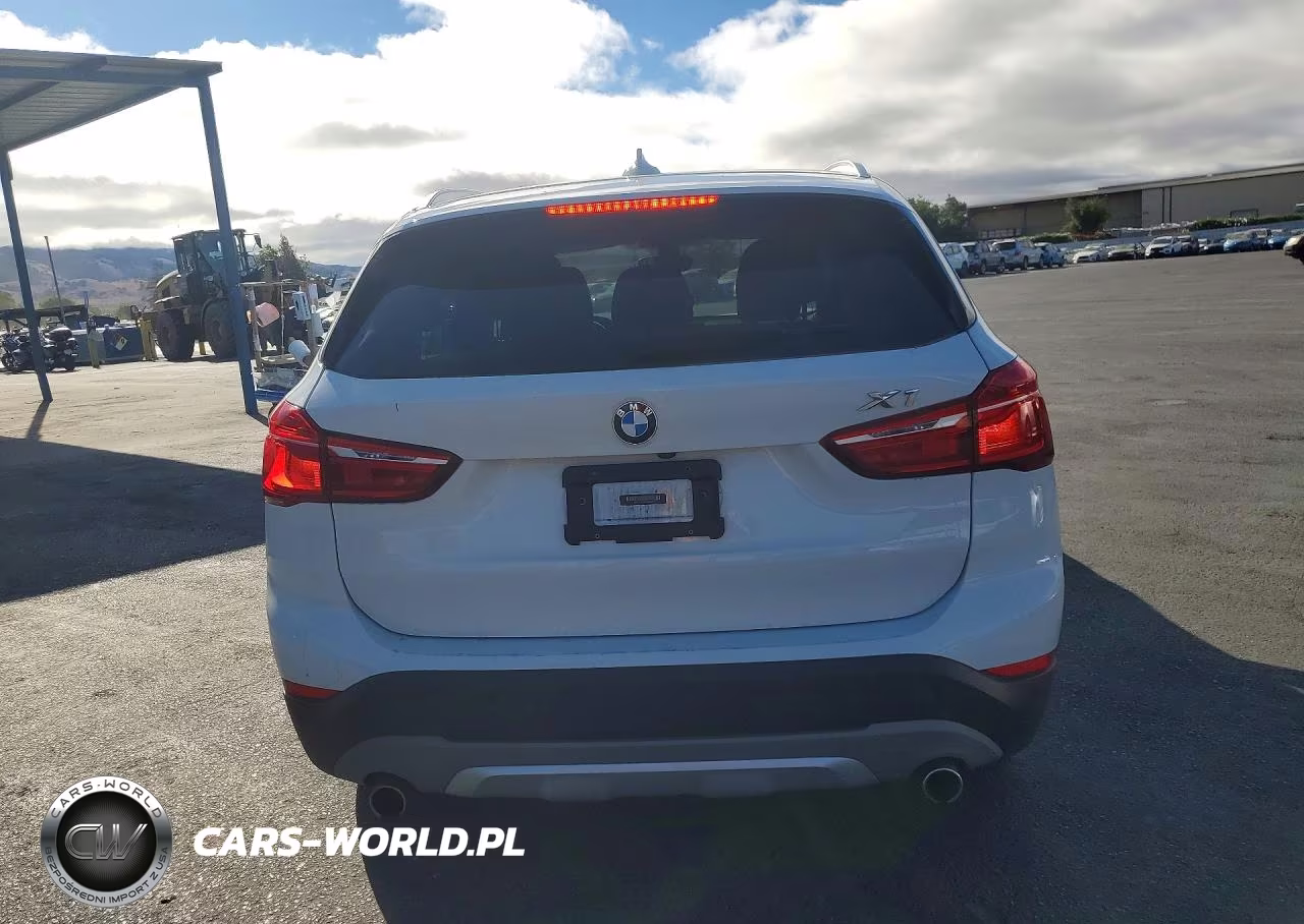 2017 BMW X1 xDrive28I VIN:WBXHT3C3XH5F68231 - 6