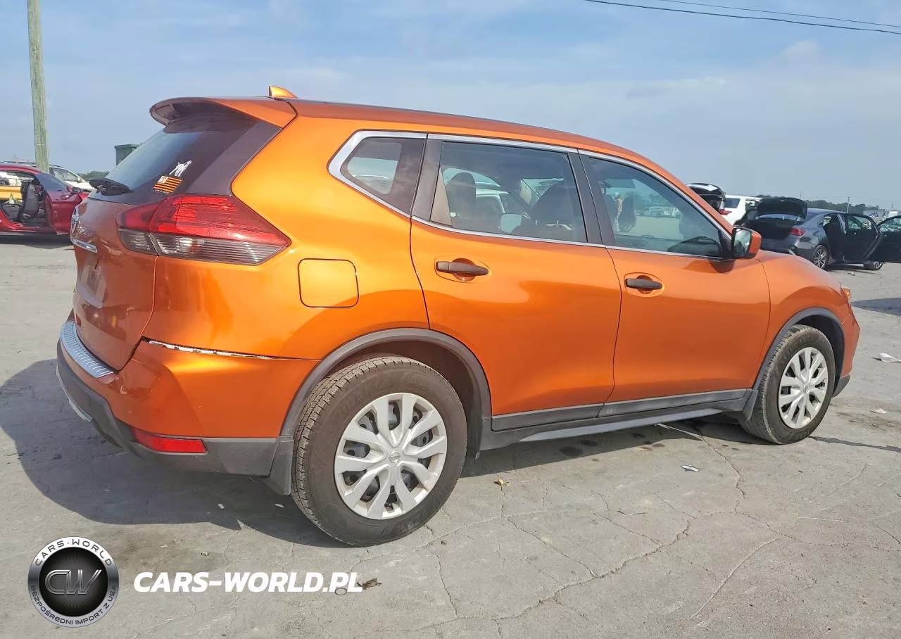 2017 Nissan Rogue S VIN:5N1AT2MT0HC813548 - 3
