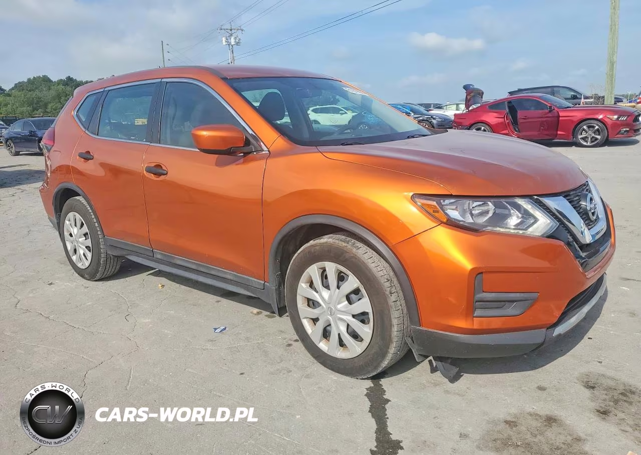 2017 Nissan Rogue S VIN:5N1AT2MT0HC813548 - 4