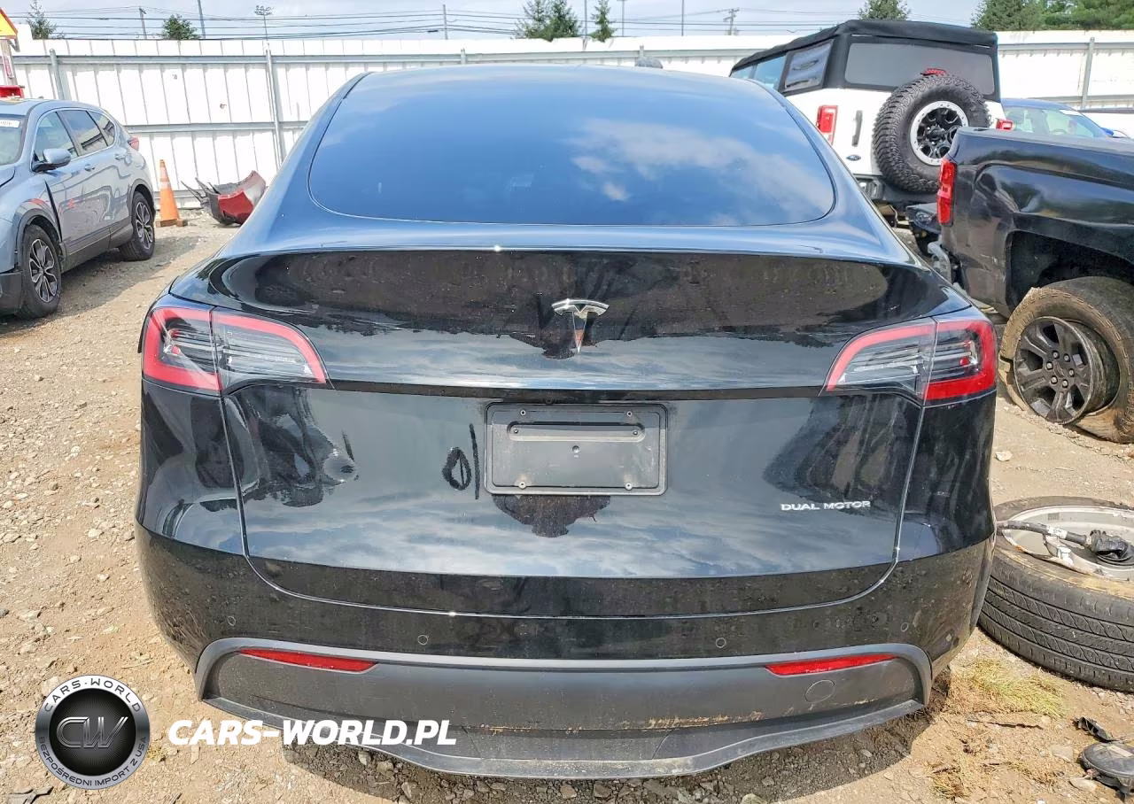2022 Tesla Model Y VIN:7SAYGDEE3NA014980 - 6