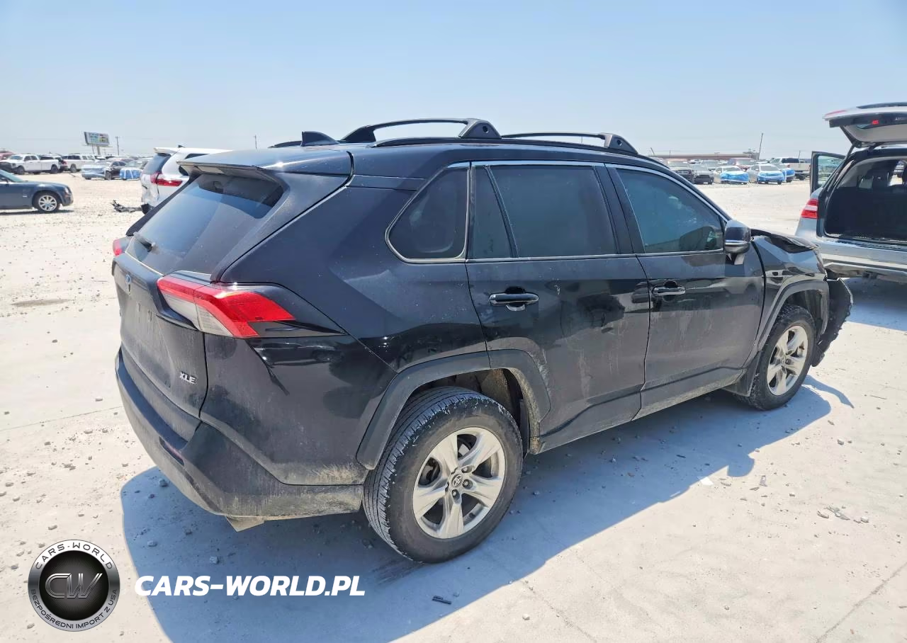 2021 Toyota Rav4 Xle VIN:2T3W1RFV6MC130253 - 3