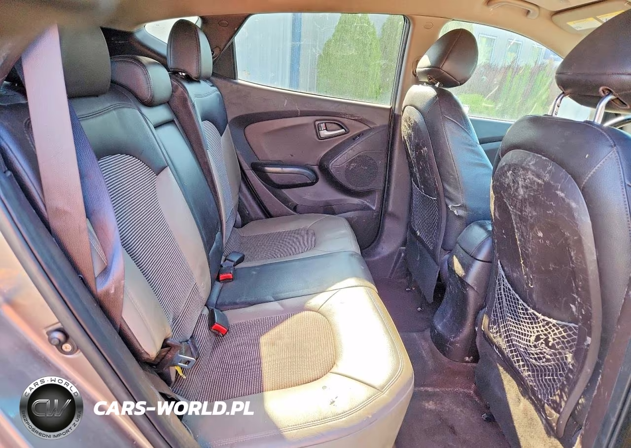 2011 Hyundai Tucson Gls VIN:KM8JU3AC2BU171147 - 11
