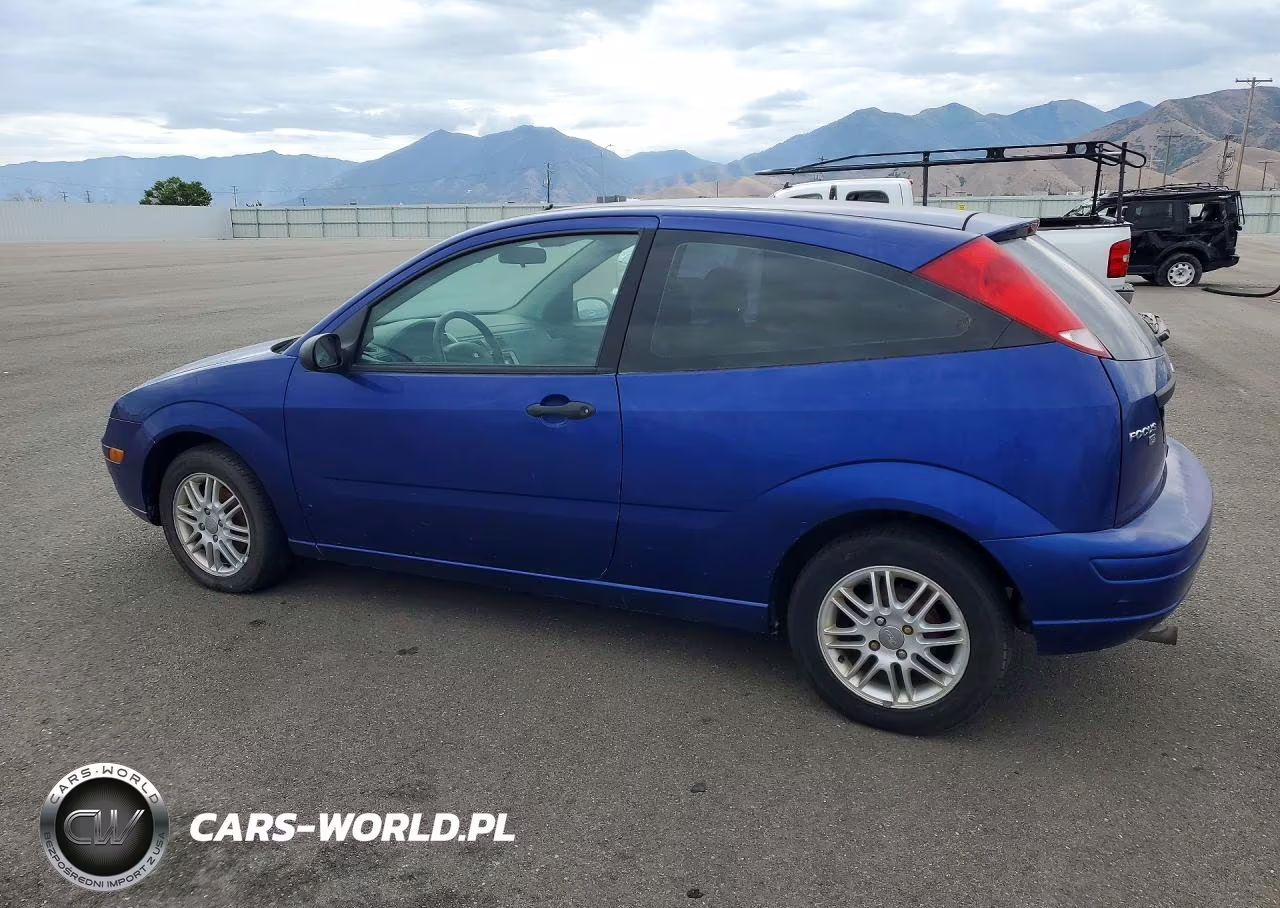 2005 Ford Focus Zx3 VIN:3FAHP31N15R161996 - 2