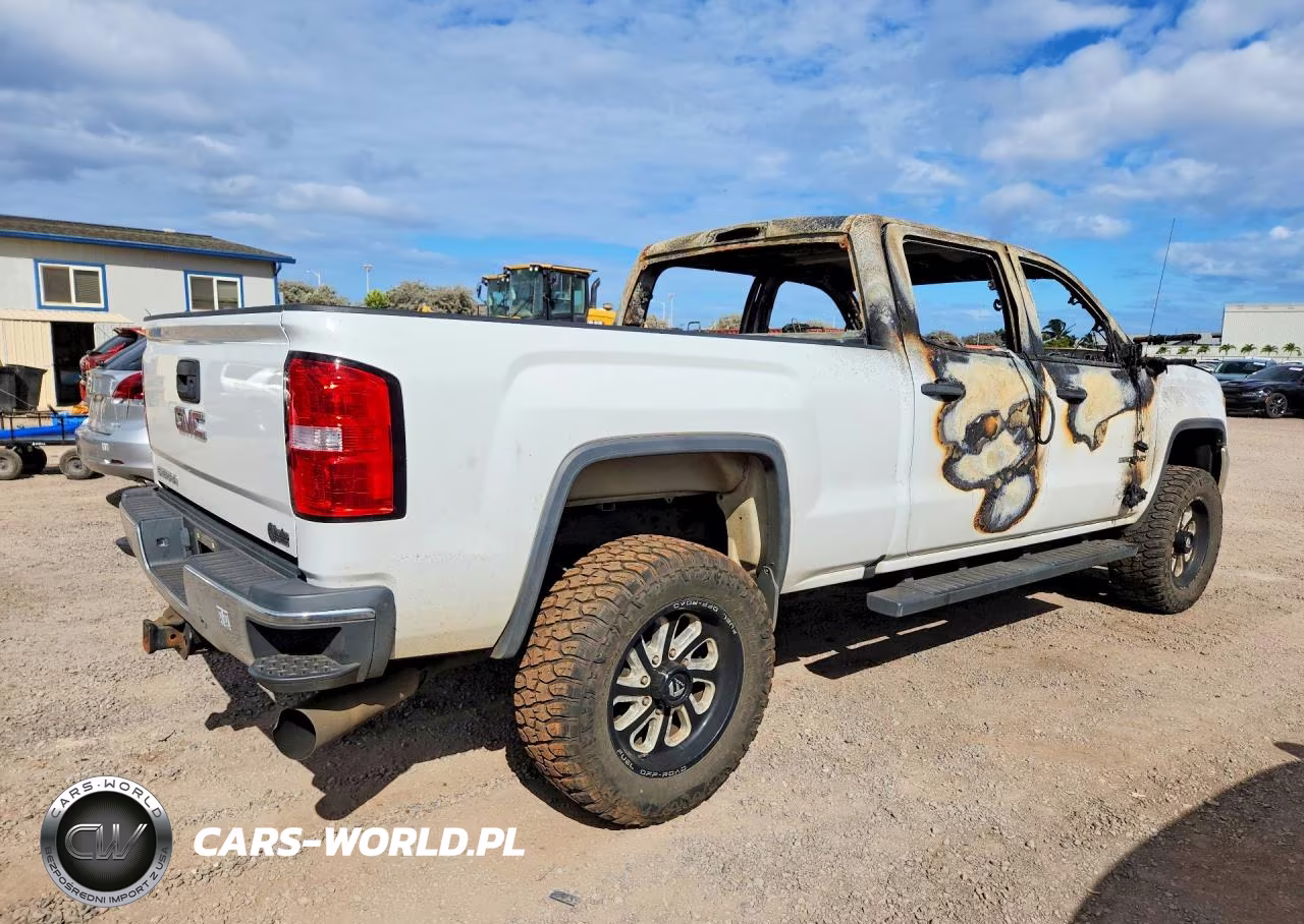 2016 GMC Sierra K2500 Heavy Duty VIN:1GT12RE89GF212873 - 3