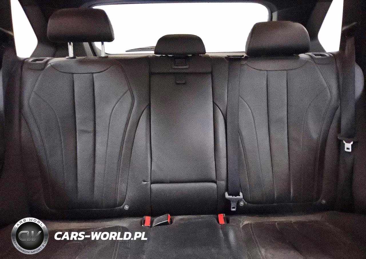 2018 BMW X5 xDrive35I VIN:5UXKR0C51J0X87269 - 10