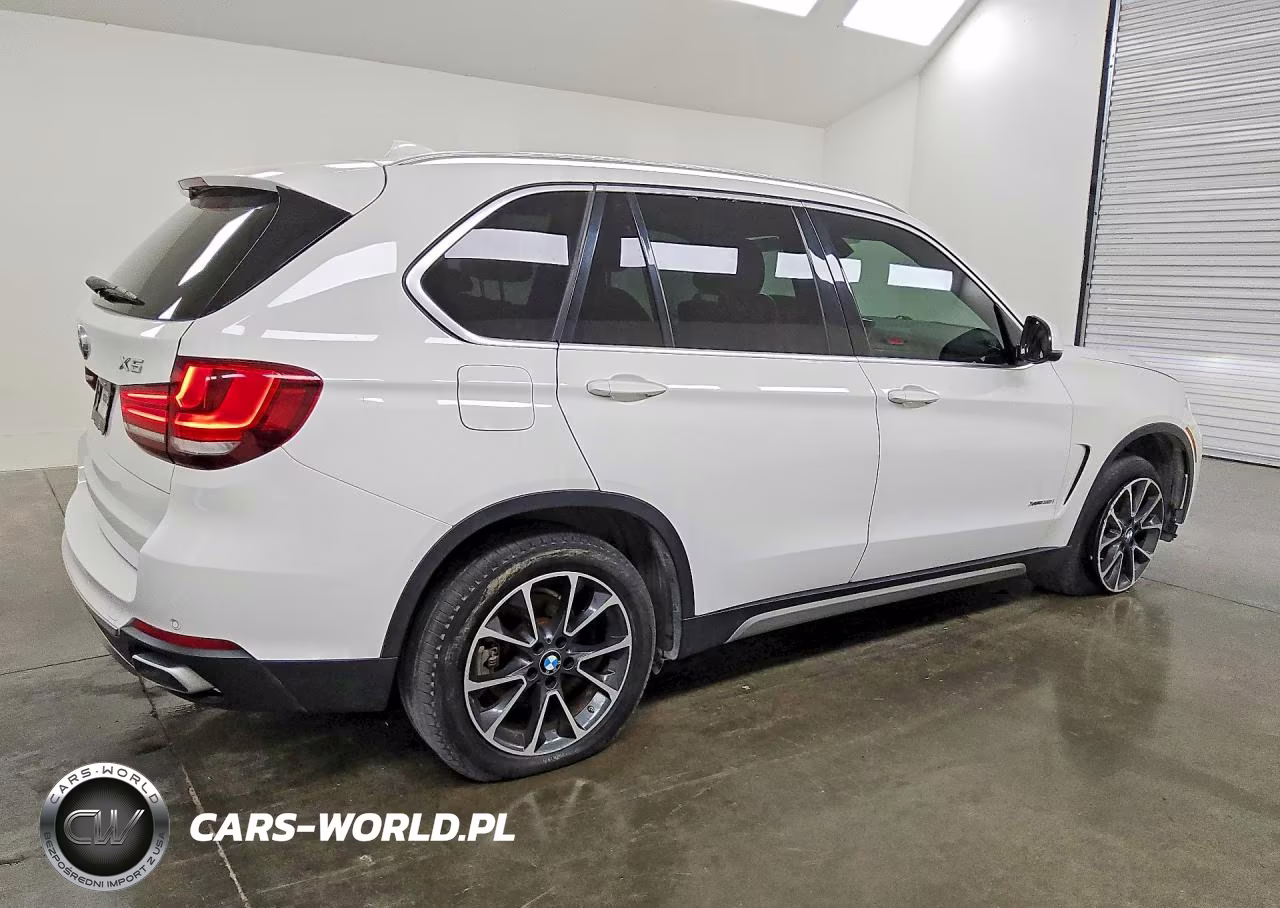 2018 BMW X5 xDrive35I VIN:5UXKR0C51J0X87269 - 3
