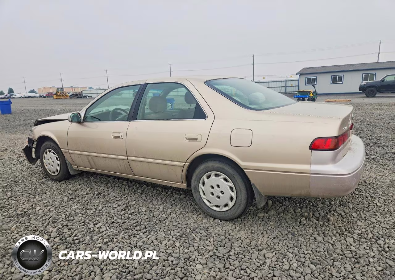 1998 Toyota Camry Le VIN:JT2BG22K3W0119399 - 2