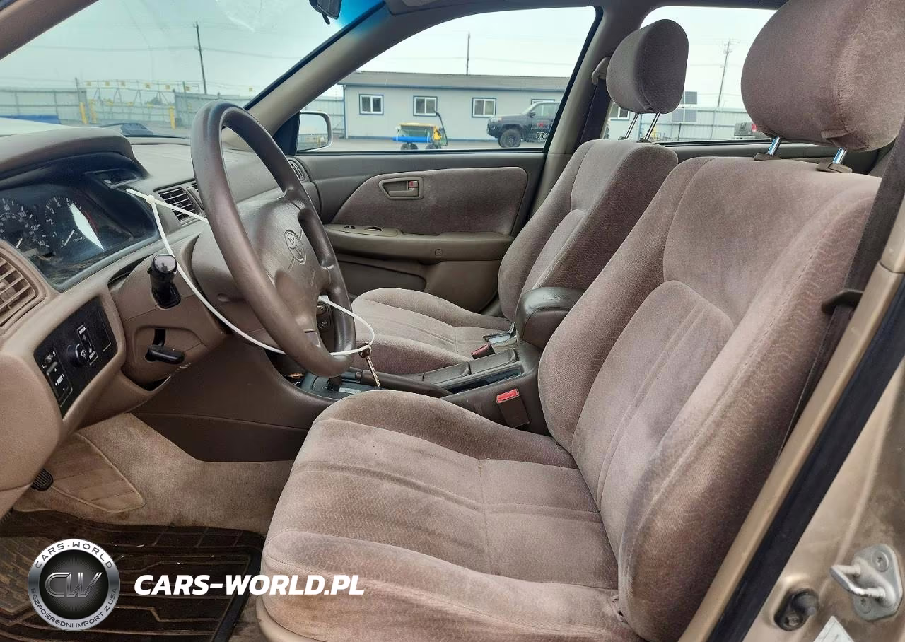 1998 Toyota Camry Le VIN:JT2BG22K3W0119399 - 7