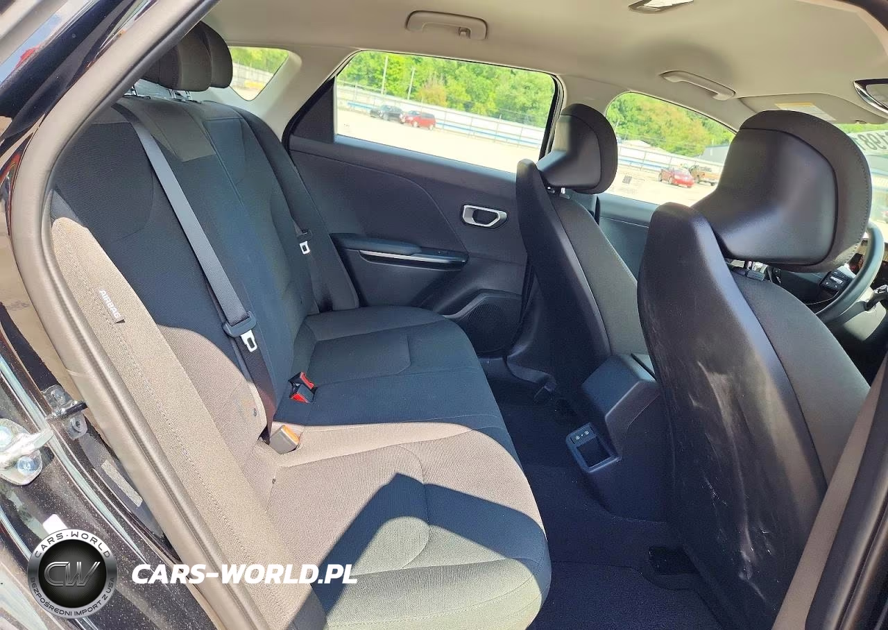 2026 Kia K4 Lxs VIN:3KPFT4DE3TE276053 - 10