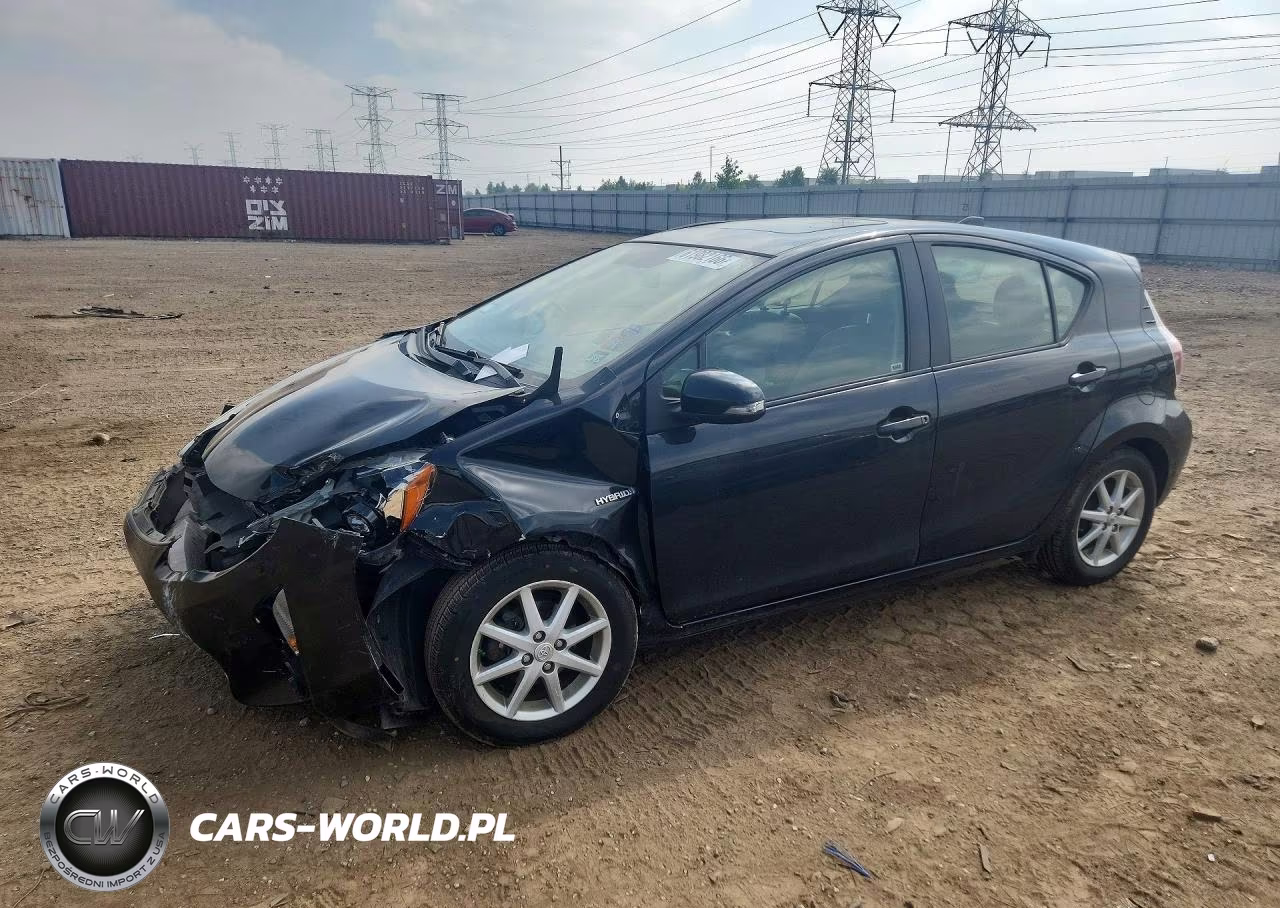 2015 Toyota Prius C Four