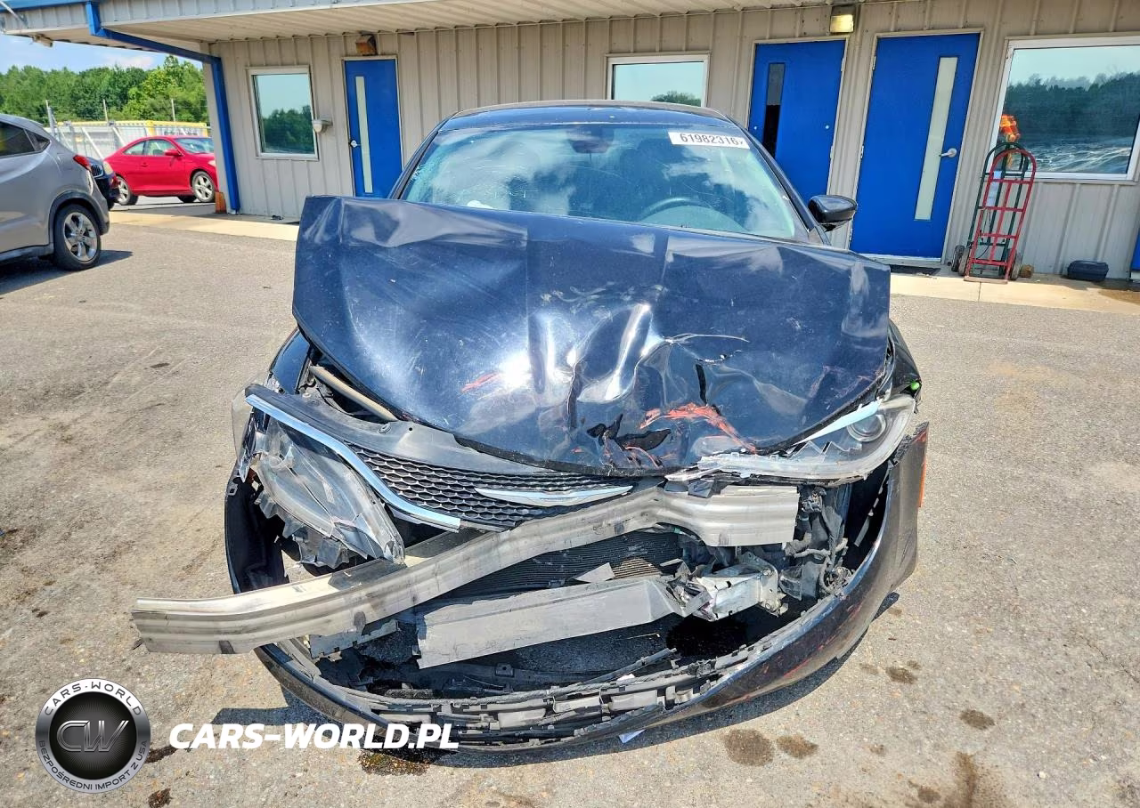 2015 Chrysler 200 Limited VIN:1C3CCCAB2FN553190 - 5