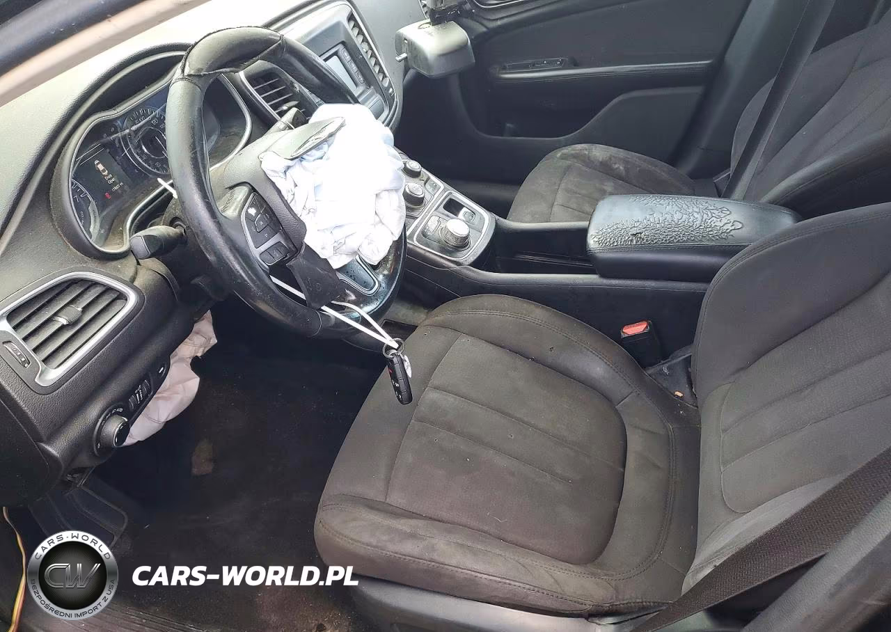 2015 Chrysler 200 Limited VIN:1C3CCCAB2FN553190 - 7