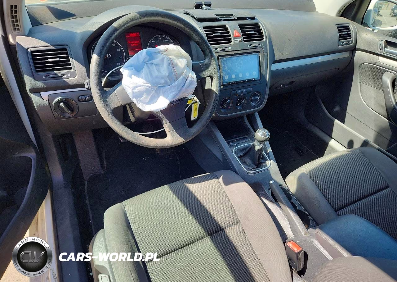 2008 Volkswagen Rabbit VIN:WVWAA71K48W220986 - 8