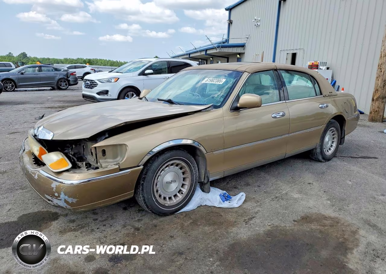 1998 Lincoln Town Car Executive