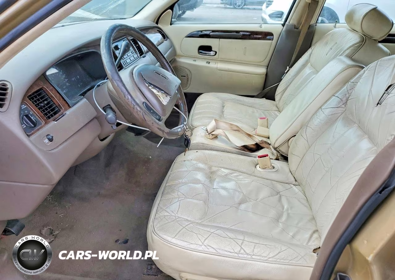 1998 Lincoln Town Car Executive VIN:1LNFM81W0WY692993 - 7