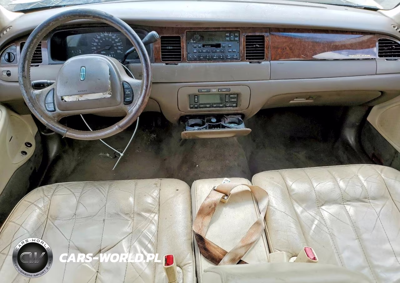 1998 Lincoln Town Car Executive VIN:1LNFM81W0WY692993 - 8