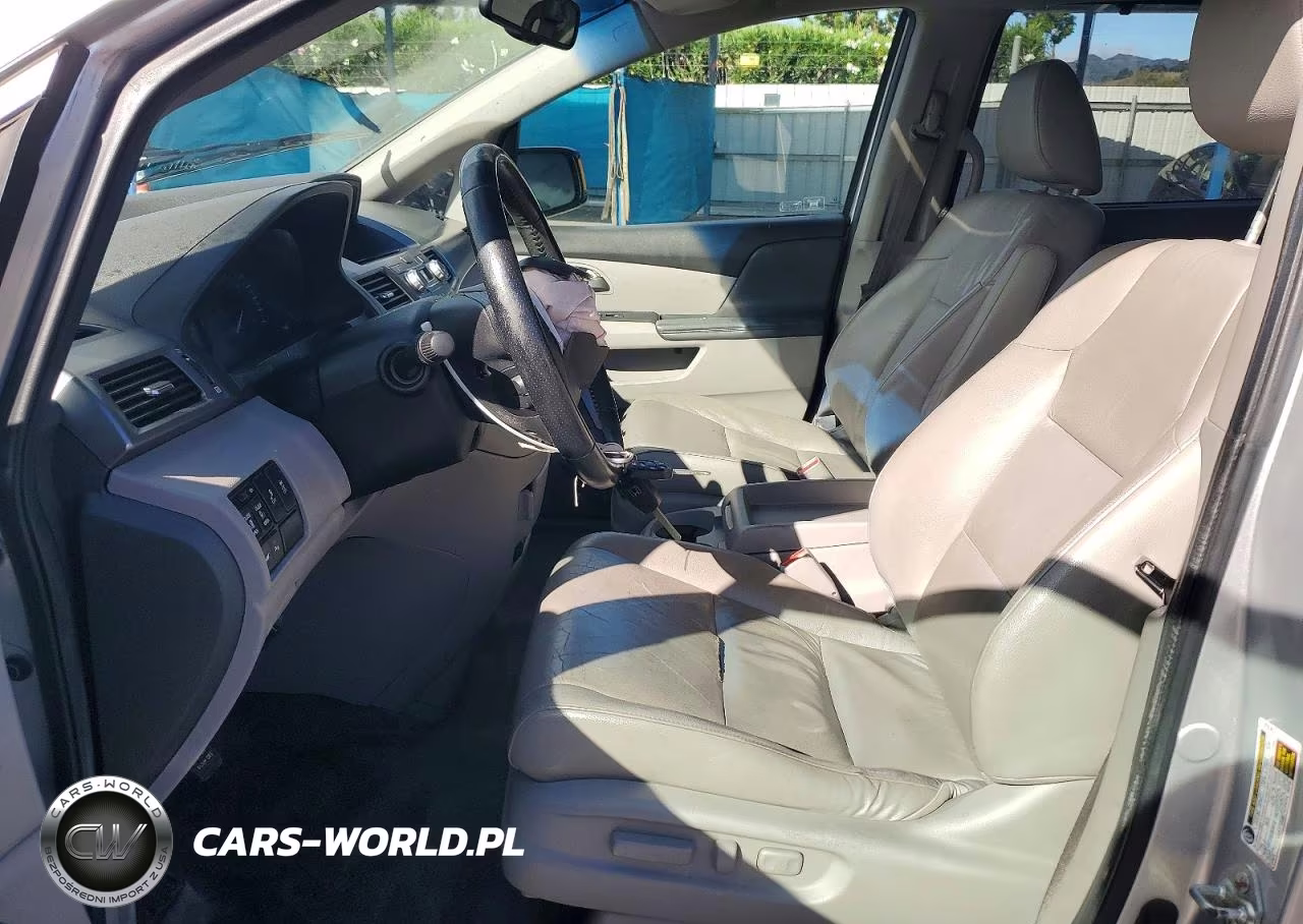 2011 Honda Odyssey Touring VIN:5FNRL5H97BB087558 - 7