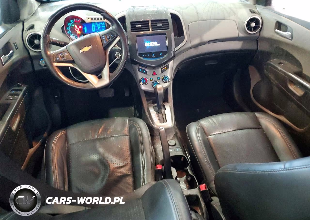 2015 Chevrolet Sonic 4D VIN:1G1JE5SB2F4182070 - 8