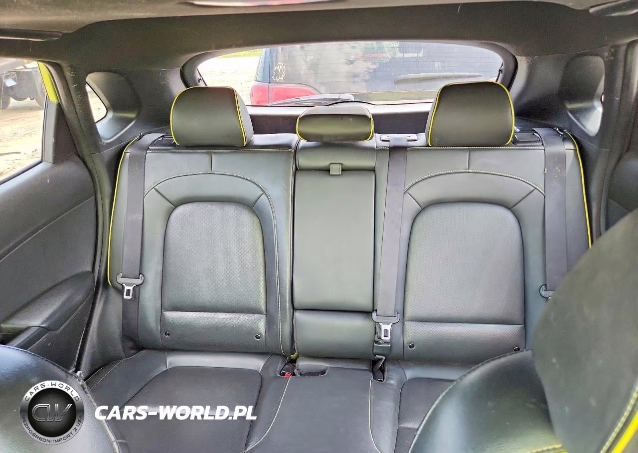 2018 Hyundai Kona Ultimate VIN:KM8K5CA57JU069294 - 10
