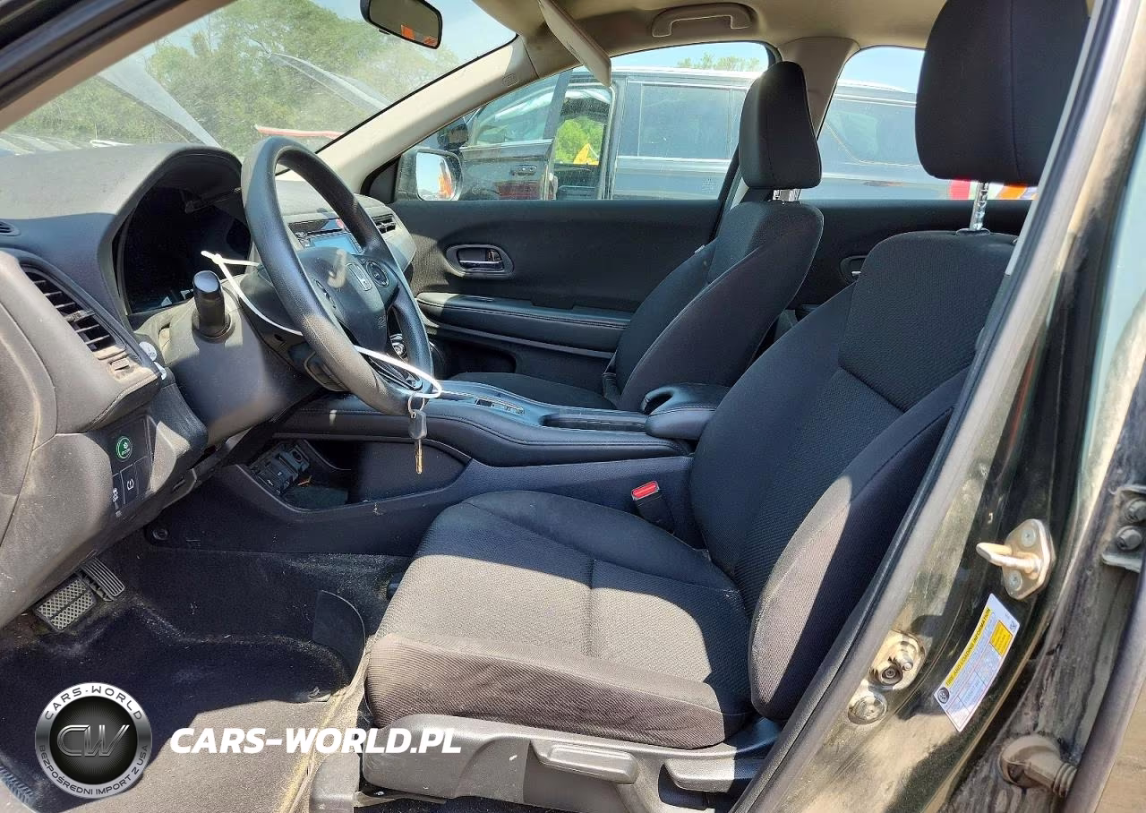 2018 Honda Hr-V Lx VIN:3CZRU6H34JG710555 - 7