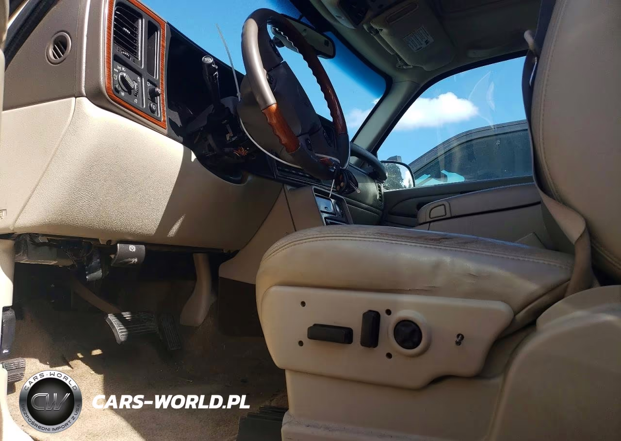 2003 Cadillac Escalade Luxury VIN:1GYEK63N33R111243 - 7