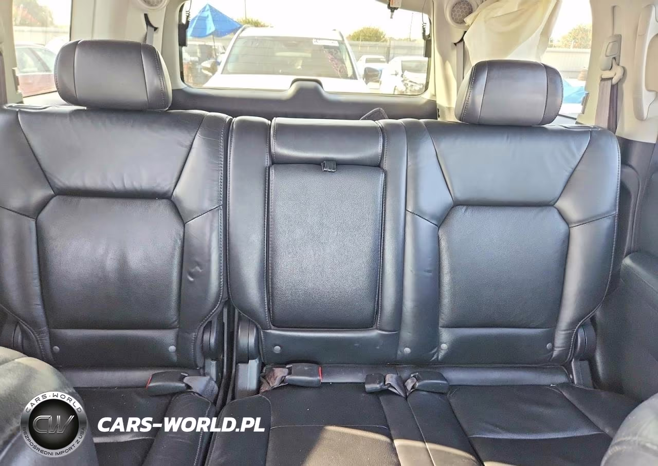 2011 Honda Pilot Touring VIN:5FNYF3H94BB023615 - 10